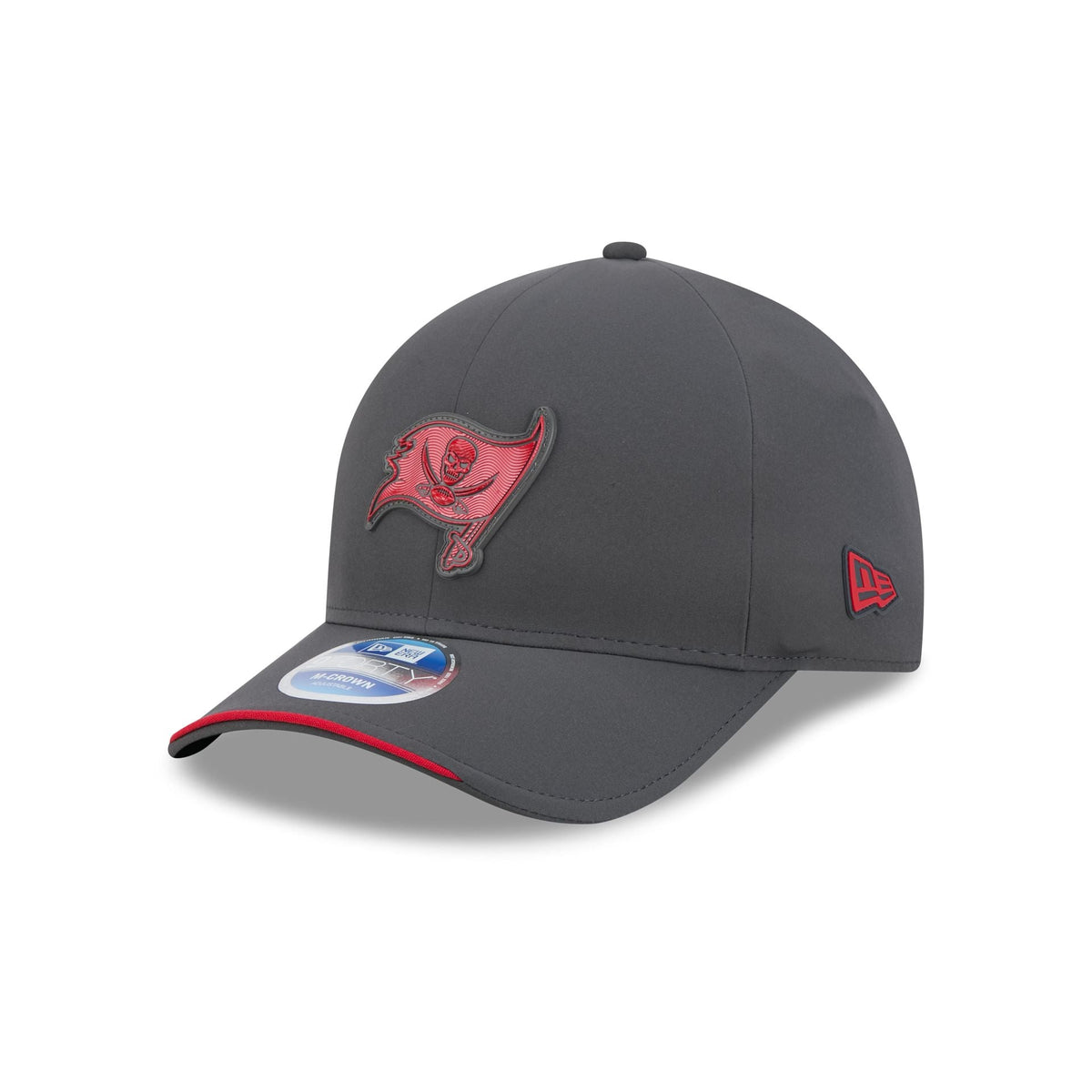 Tampa Bay Buccaneers 2026 Sideline Cold Weather 9FORTY M-Crown Snapback Hat