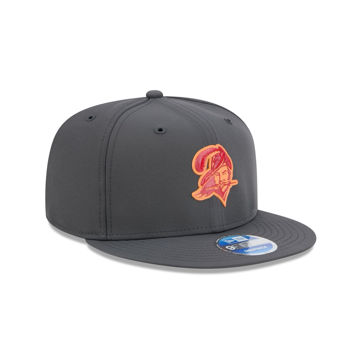 Tampa Bay Buccaneers 2026 Sideline Cold Weather Historic 9FIFTY Snapback Hat