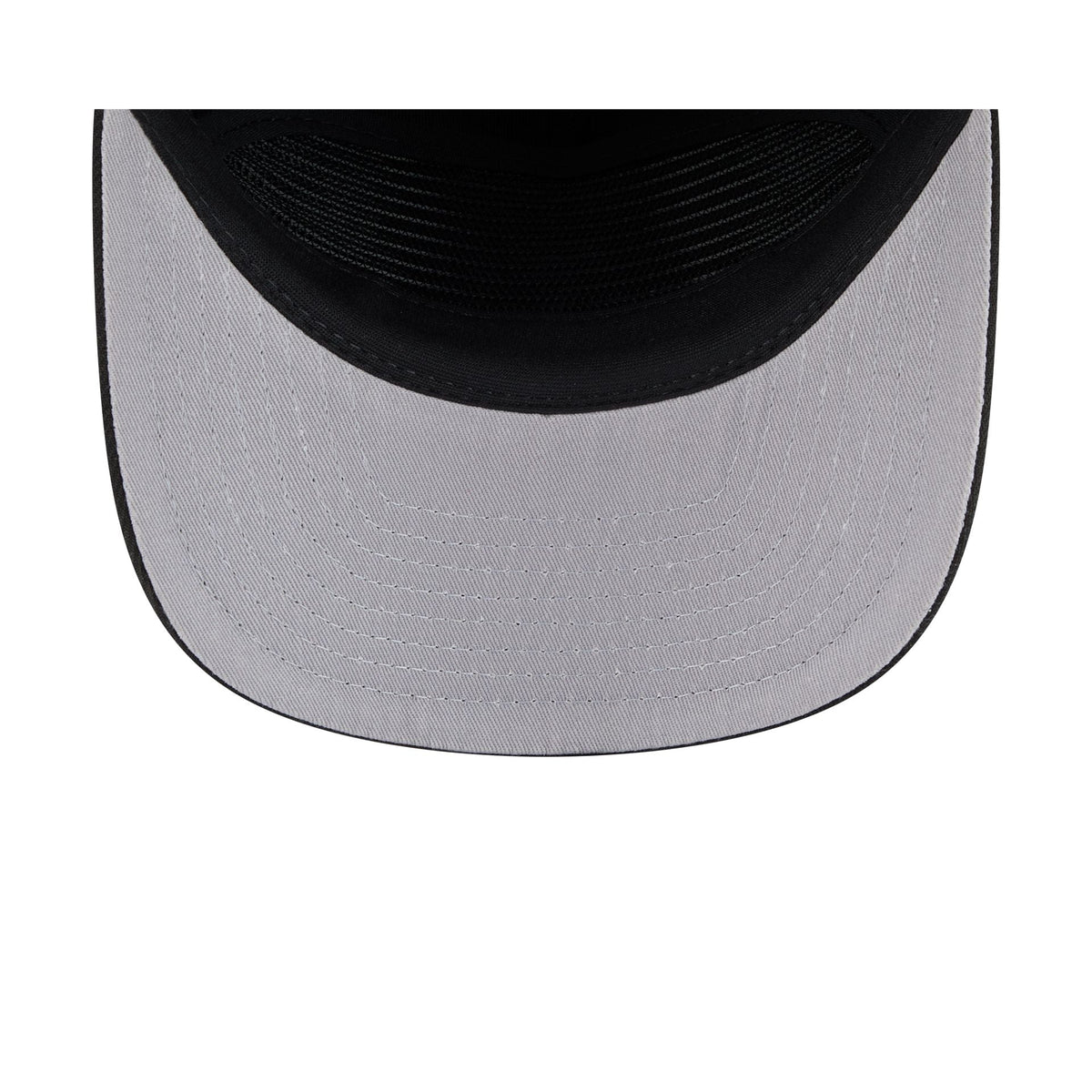 Milwaukee Bucks Black & White Mesh 19TWENTY Trucker Hat