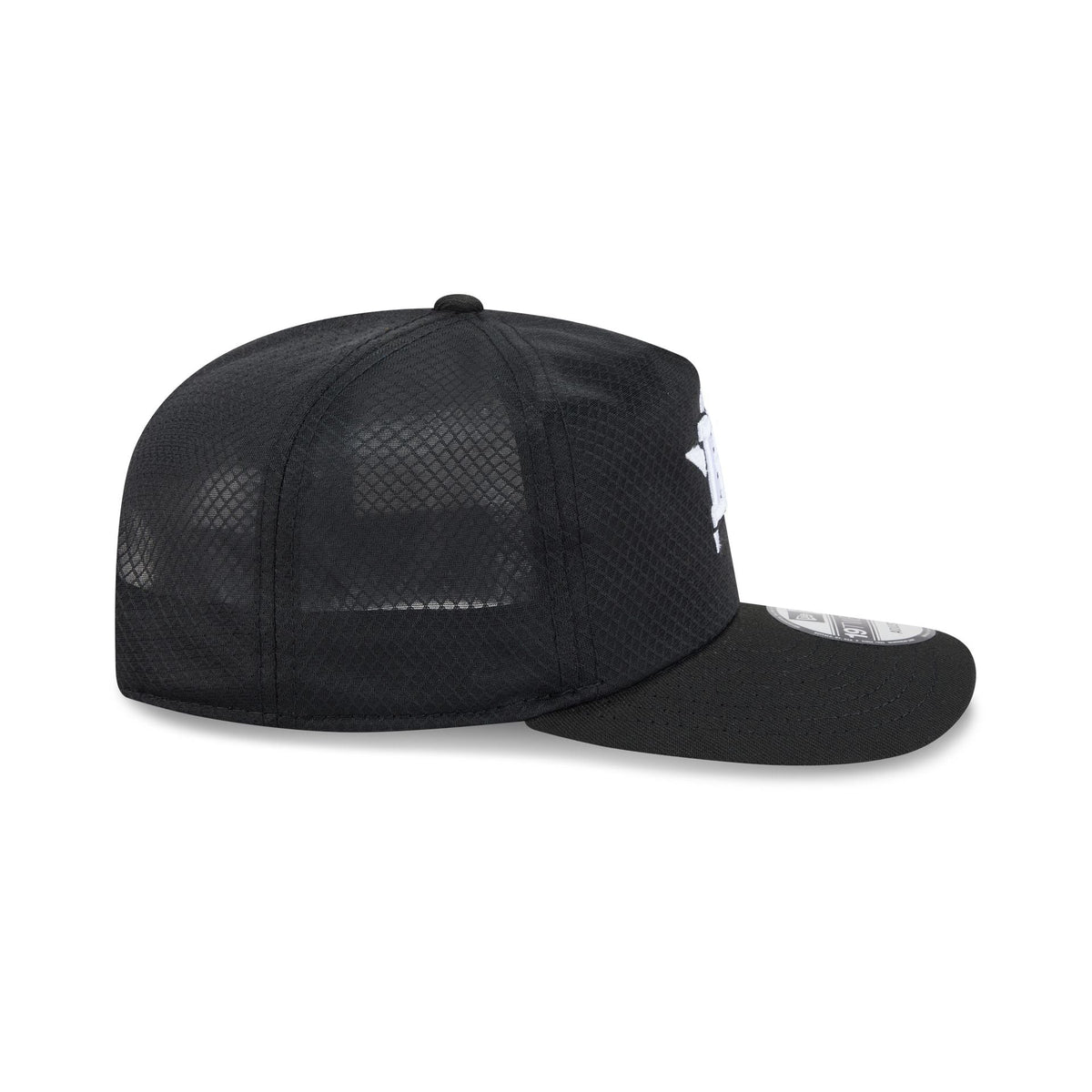 Houston Astros Black & White Mesh 19TWENTY Trucker Hat