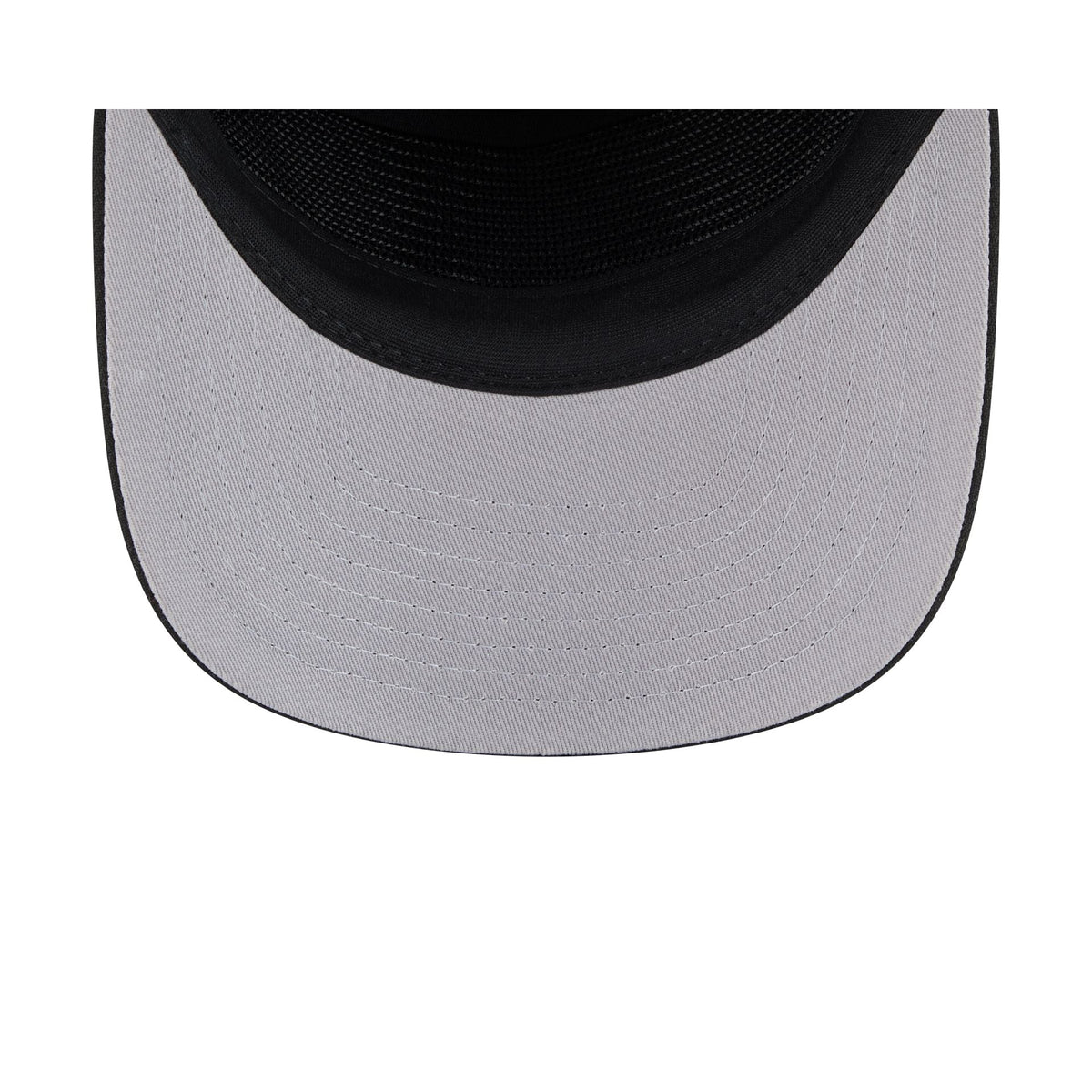New York Yankees Black & White Mesh 19TWENTY Trucker Hat