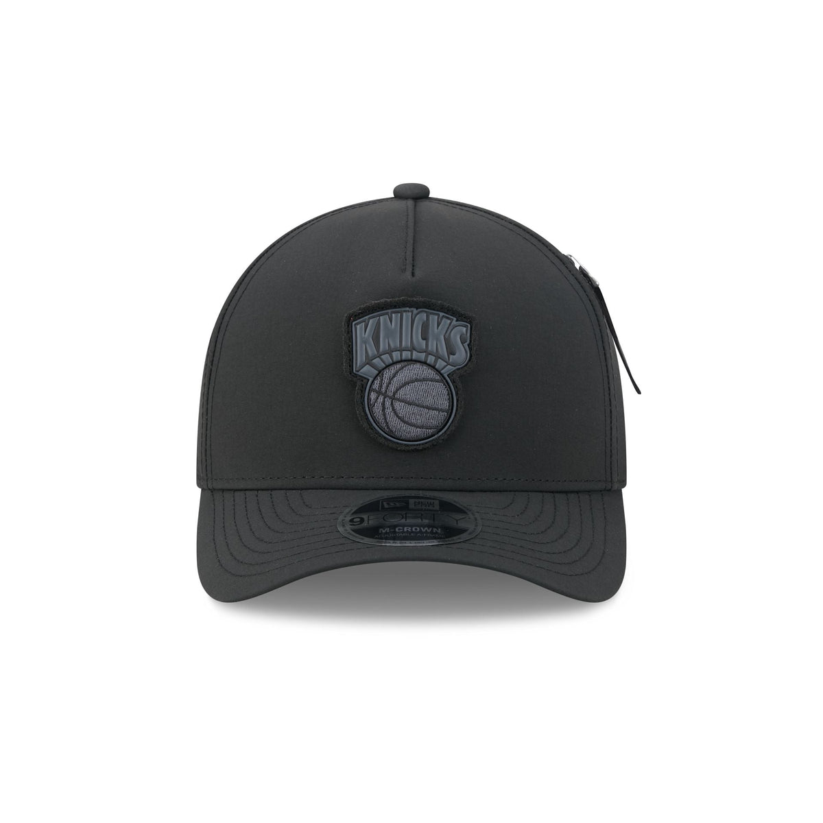Alpha Industries x New York Knicks Nylon Black 9FORTY M-Crown A-Frame Snapback Hat