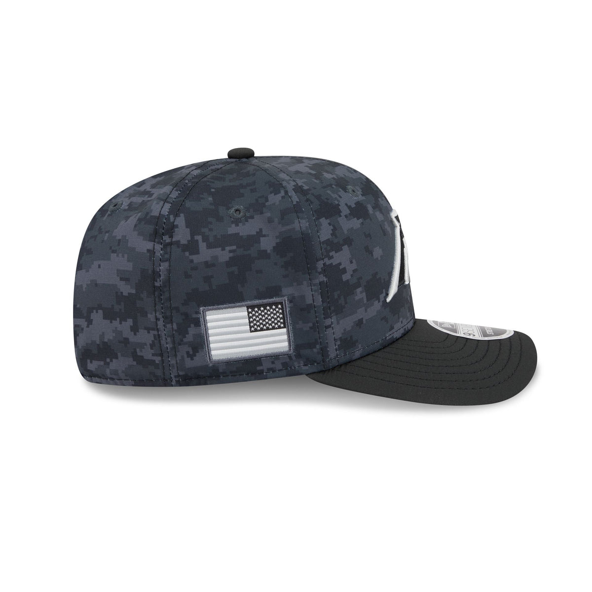 Carolina Panthers 2026 Salute to Service 9SEVENTY Stretch-Snap Hat