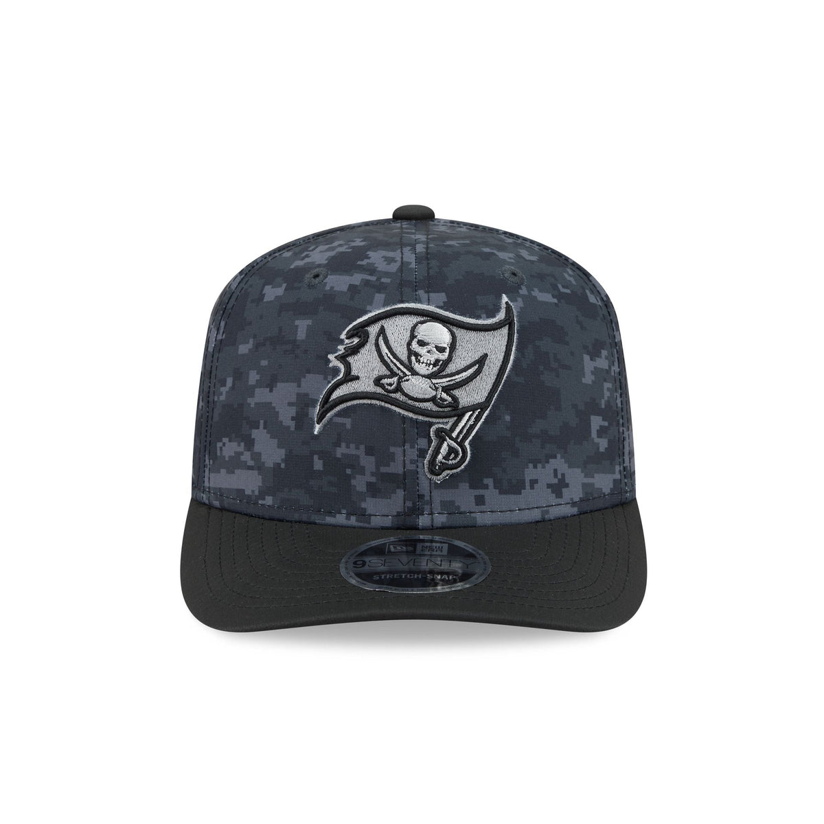 Tampa Bay Buccaneers 2026 Salute to Service 9SEVENTY Stretch-Snap Hat