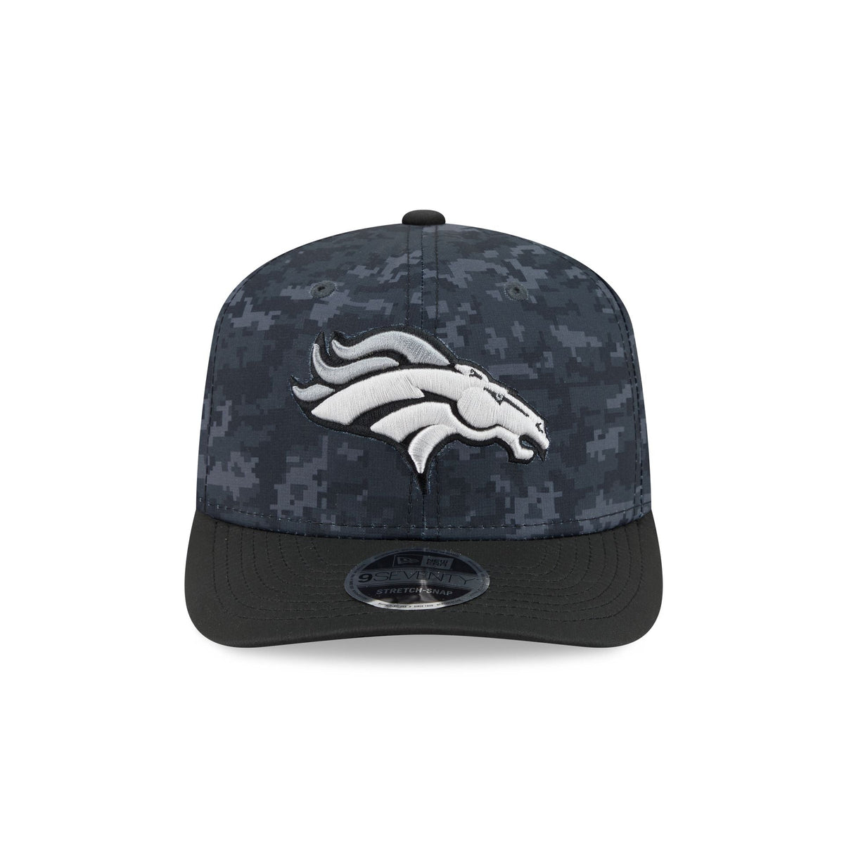 Denver Broncos 2026 Salute to Service 9SEVENTY Stretch-Snap Hat