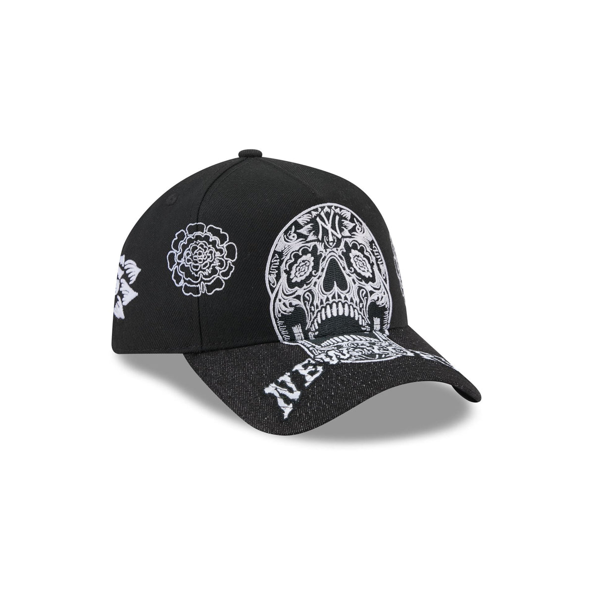 New York Yankees Day of the Dead Skull 9FORTY A-Frame Snapback Hat