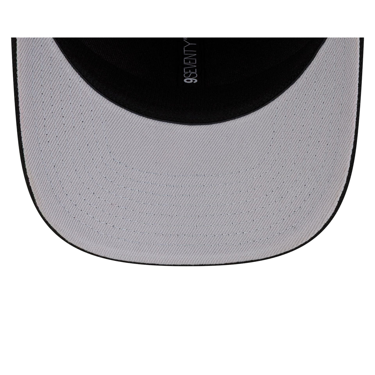 Wisconsin Badgers Two Tone 9SEVENTY Stretch-Snap Hat