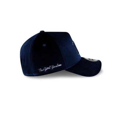 New York Yankees Velvet Navy 9FORTY A-Frame Snapback Hat