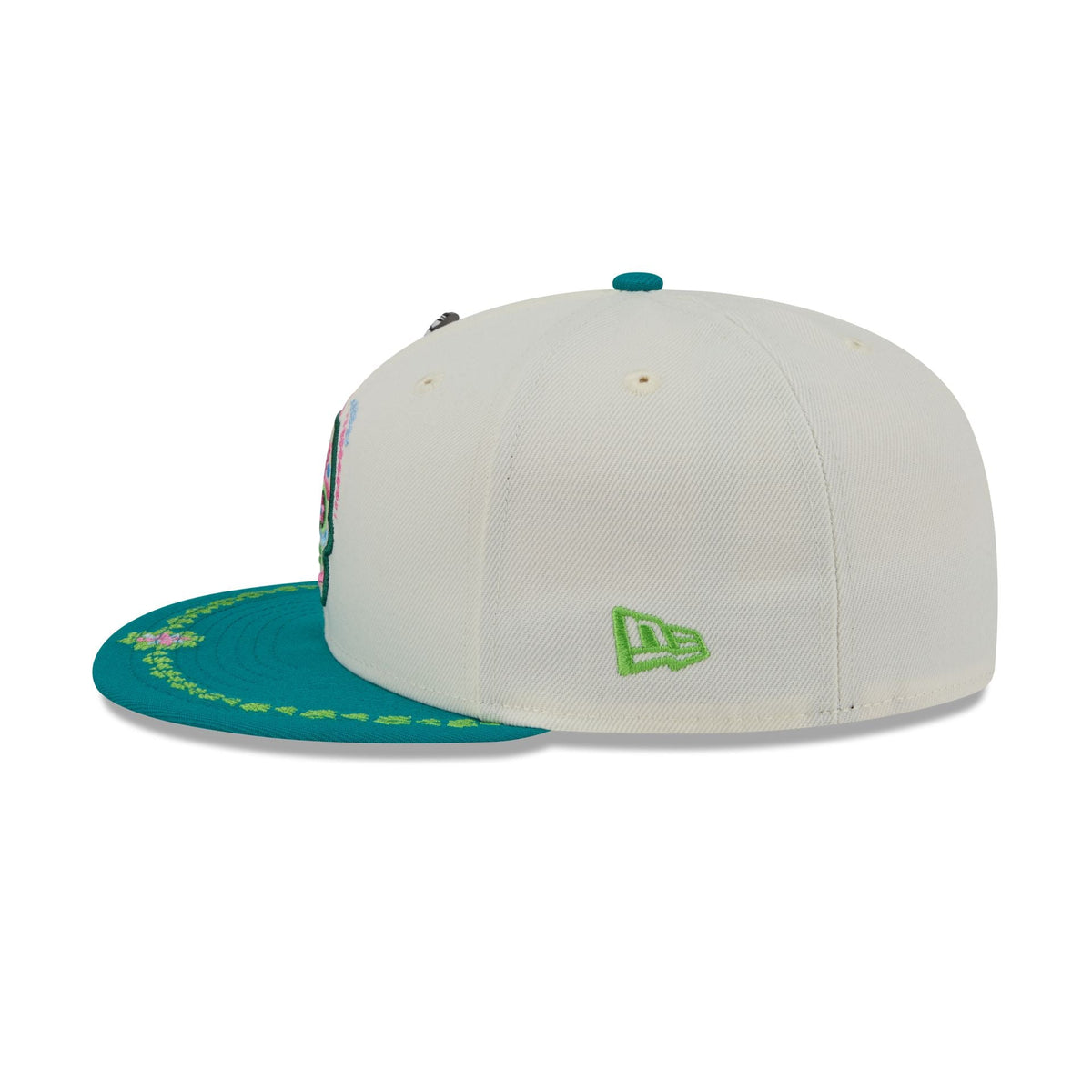 Boston Celtics Day of the Dead Chrome White 59FIFTY Fitted Hat