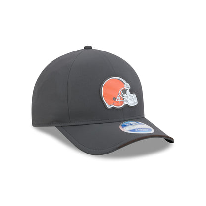 Cleveland Browns 2026 Sideline Cold Weather 9FORTY M-Crown Snapback Hat