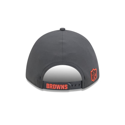 Cleveland Browns 2026 Sideline Cold Weather 9FORTY M-Crown Snapback Hat