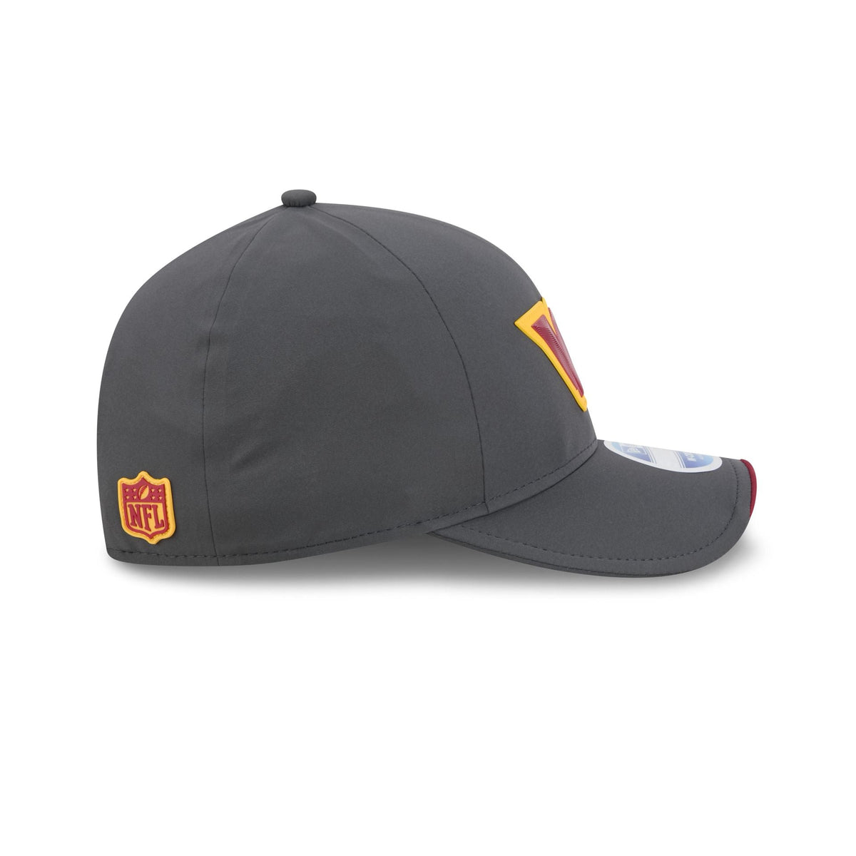 Washington Commanders 2026 Sideline Cold Weather 9FORTY M-Crown Snapback Hat