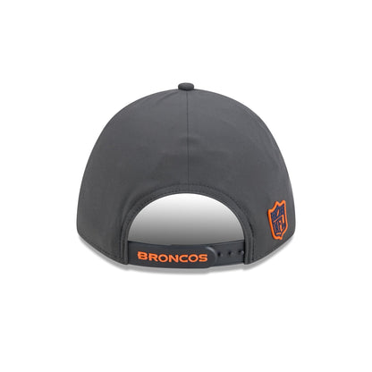 Denver Broncos 2026 Sideline Cold Weather 9FORTY M-Crown Snapback Hat