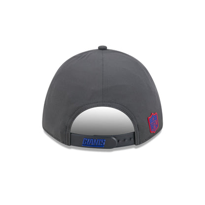 New York Giants 2026 Sideline Cold Weather 9FORTY M-Crown Snapback Hat