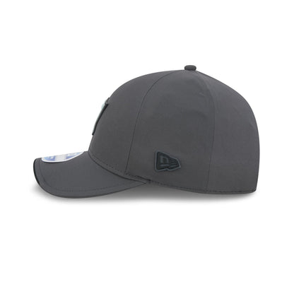 Las Vegas Raiders 2026 Sideline Cold Weather 9FORTY M-Crown Snapback Hat