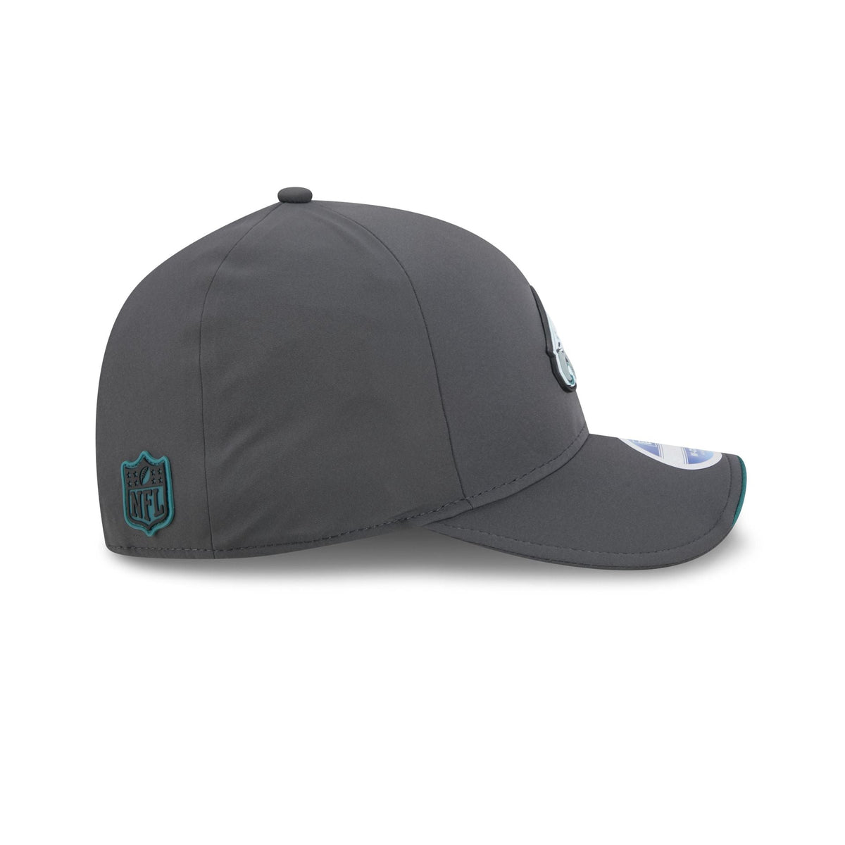 Philadelphia Eagles 2026 Sideline Cold Weather 9FORTY M-Crown Snapback Hat