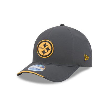 Pittsburgh Steelers 2026 Sideline Cold Weather 9FORTY M-Crown Snapback Hat
