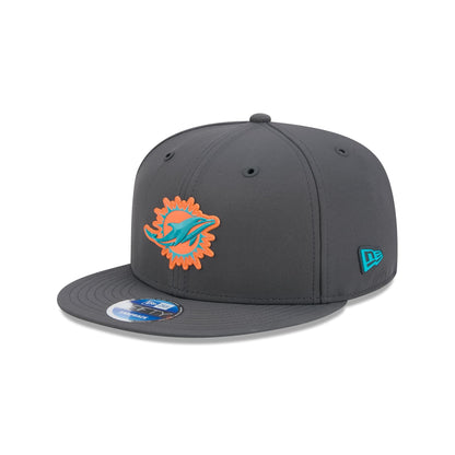 Miami Dolphins 2026 Sideline Cold Weather 9FIFTY Snapback Hat