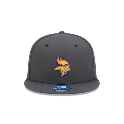 Minnesota Vikings 2026 Sideline Cold Weather 9FIFTY Snapback Hat
