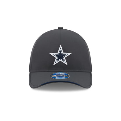 Dallas Cowboys 2026 Sideline Cold Weather 39THIRTY M-Crown Stretch Fit Hat