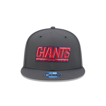 New York Giants 2026 Sideline Cold Weather Historic 9FIFTY Snapback Hat