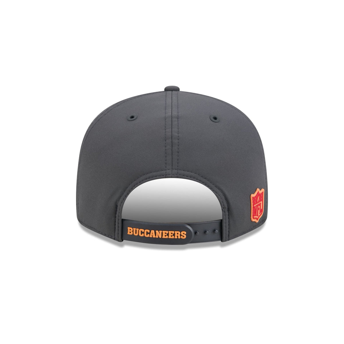 Tampa Bay Buccaneers 2026 Sideline Cold Weather Historic 9FIFTY Snapback Hat