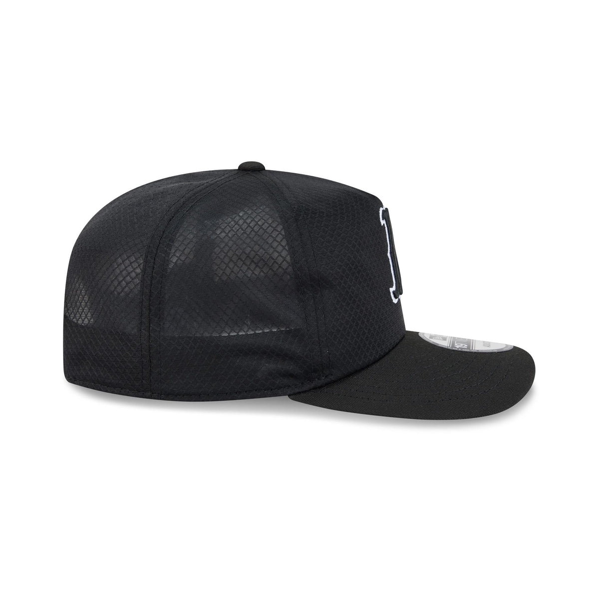 Boston Red Sox Black & White Mesh 19TWENTY Trucker Hat