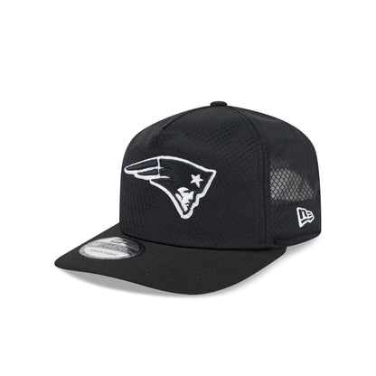 New England Patriots Black & White Mesh 19TWENTY Trucker Hat