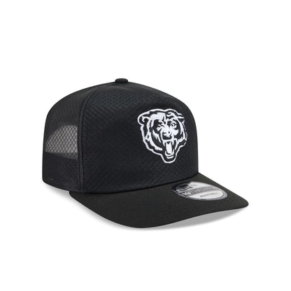 Chicago Bears Black & White Mesh 19TWENTY Trucker Hat