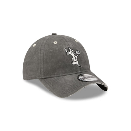 Milwaukee Bucks Washed Black Cotton 9TWENTY Adjustable Hat