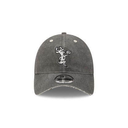Milwaukee Bucks Washed Black Cotton 9TWENTY Adjustable Hat