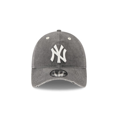 New York Yankees Washed Black Cotton 9TWENTY Adjustable Hat