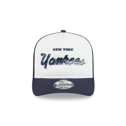 New York Yankees Fade Script 9FIFTY A-Frame Trucker Hat
