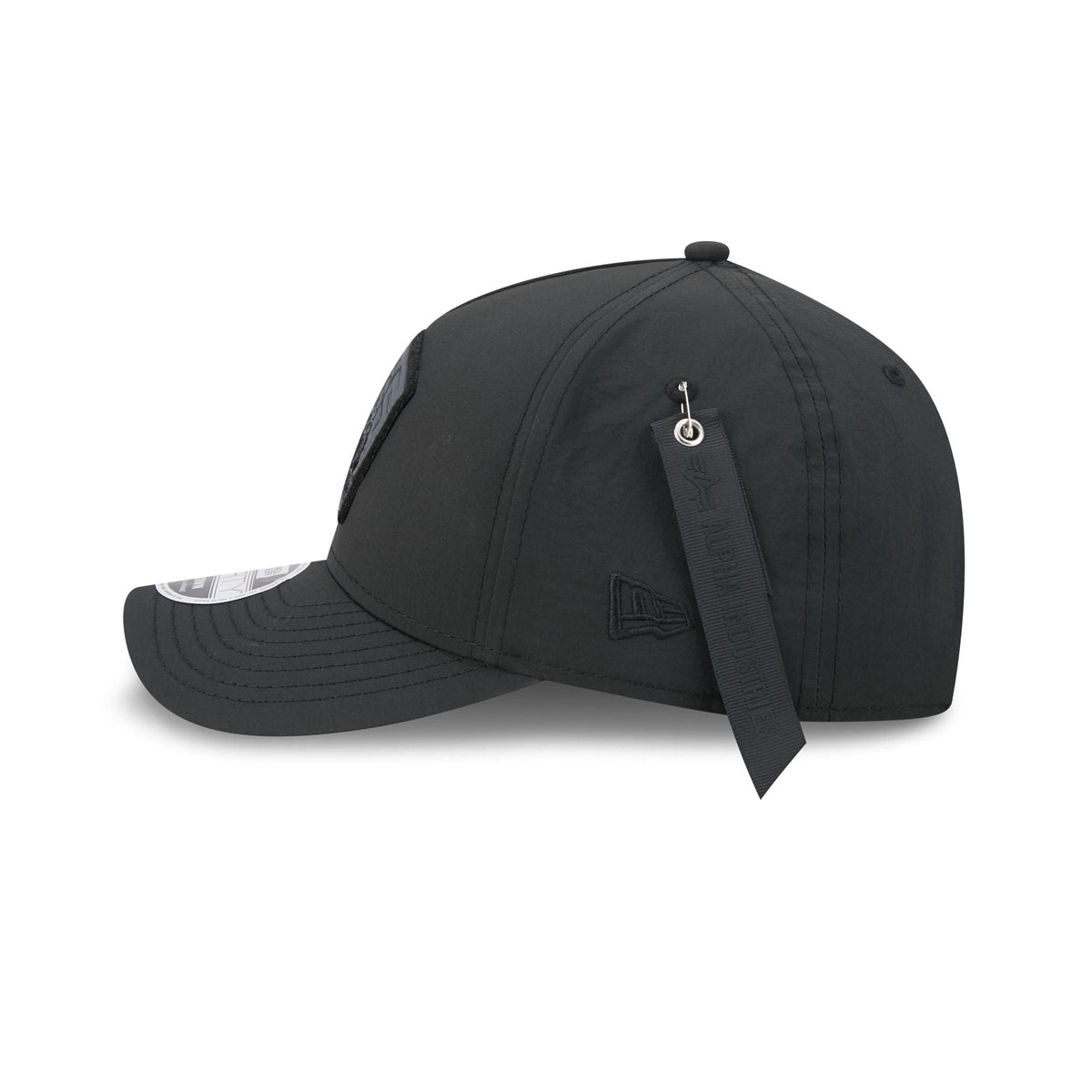 Alpha Industries x Vancouver Grizzlies Nylon Black 9FORTY M-Crown A-Frame Snapback Hat
