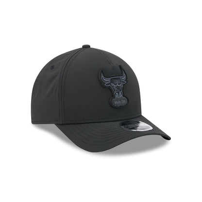 Alpha Industries x Chicago Bulls Nylon Black 9FORTY M-Crown A-Frame Snapback Hat