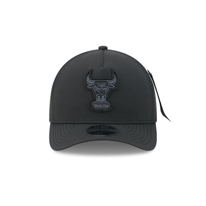 Alpha Industries x Chicago Bulls Nylon Black 9FORTY M-Crown A-Frame Snapback Hat