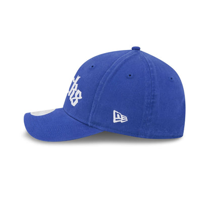 New York Knicks Gothic Font Women's 9FORTY M-Crown Snapback Hat