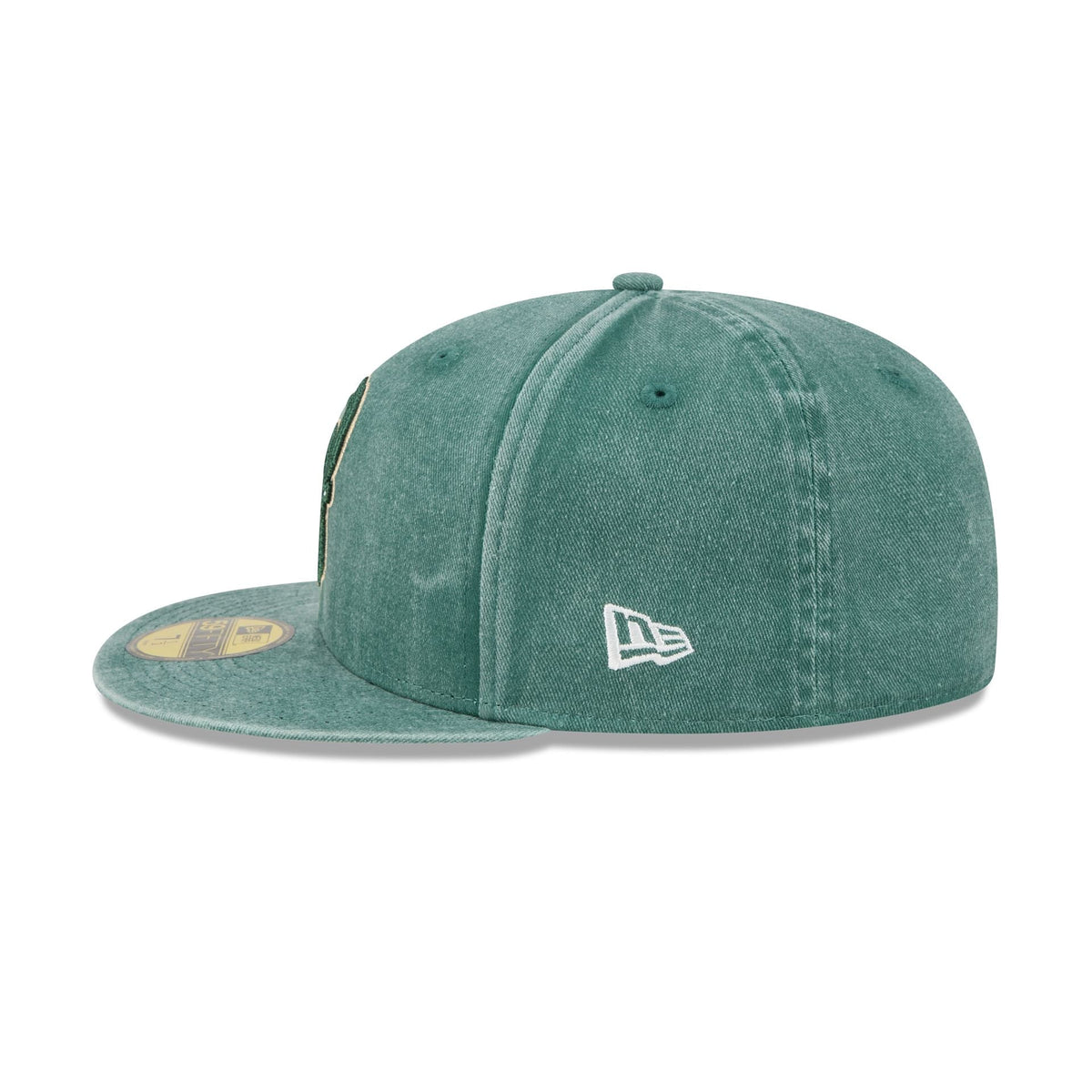 Milwaukee Bucks Washed 59FIFTY Fitted Hat
