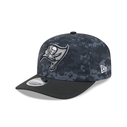 Tampa Bay Buccaneers 2026 Salute to Service 9SEVENTY Stretch-Snap Hat