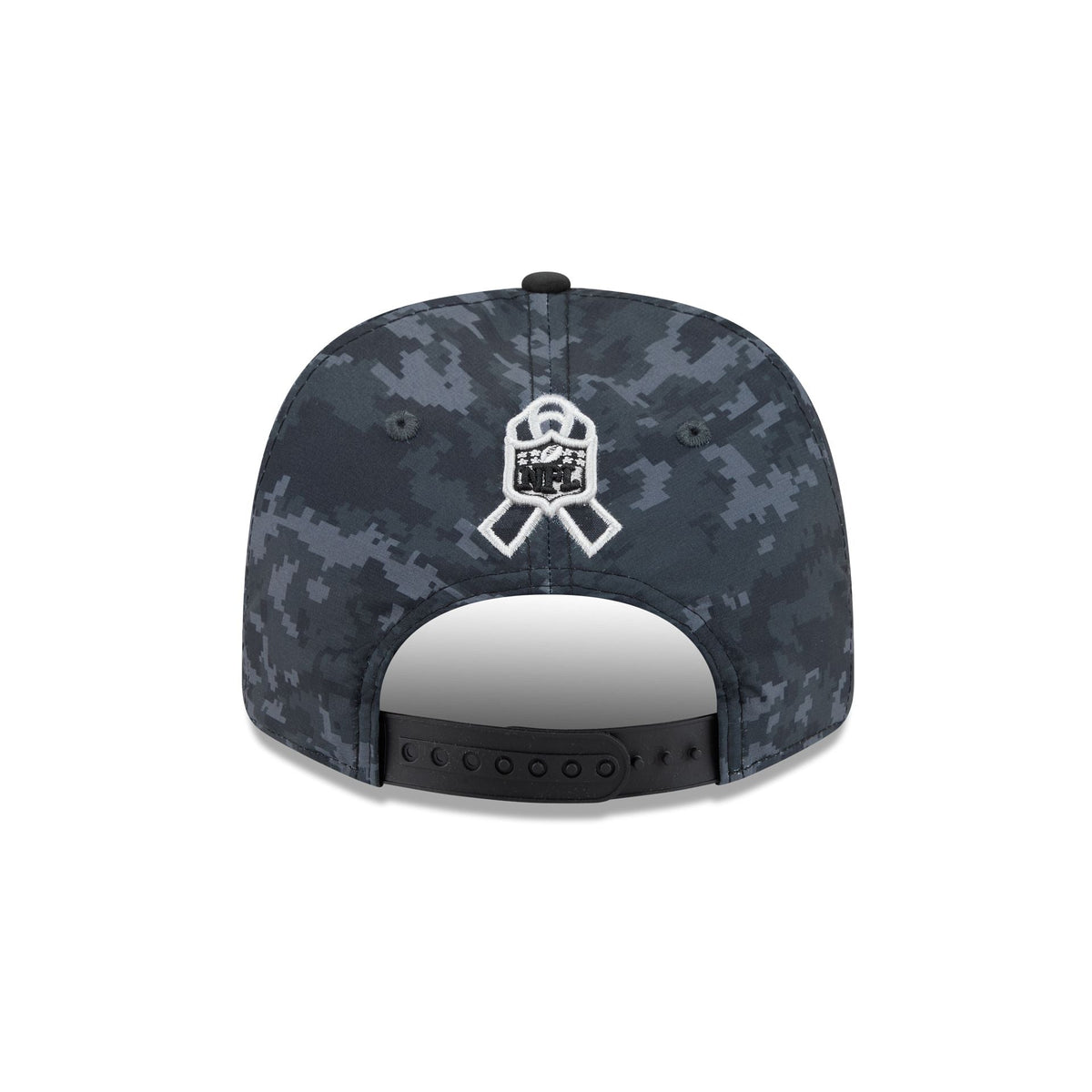 Tampa Bay Buccaneers 2026 Salute to Service 9SEVENTY Stretch-Snap Hat