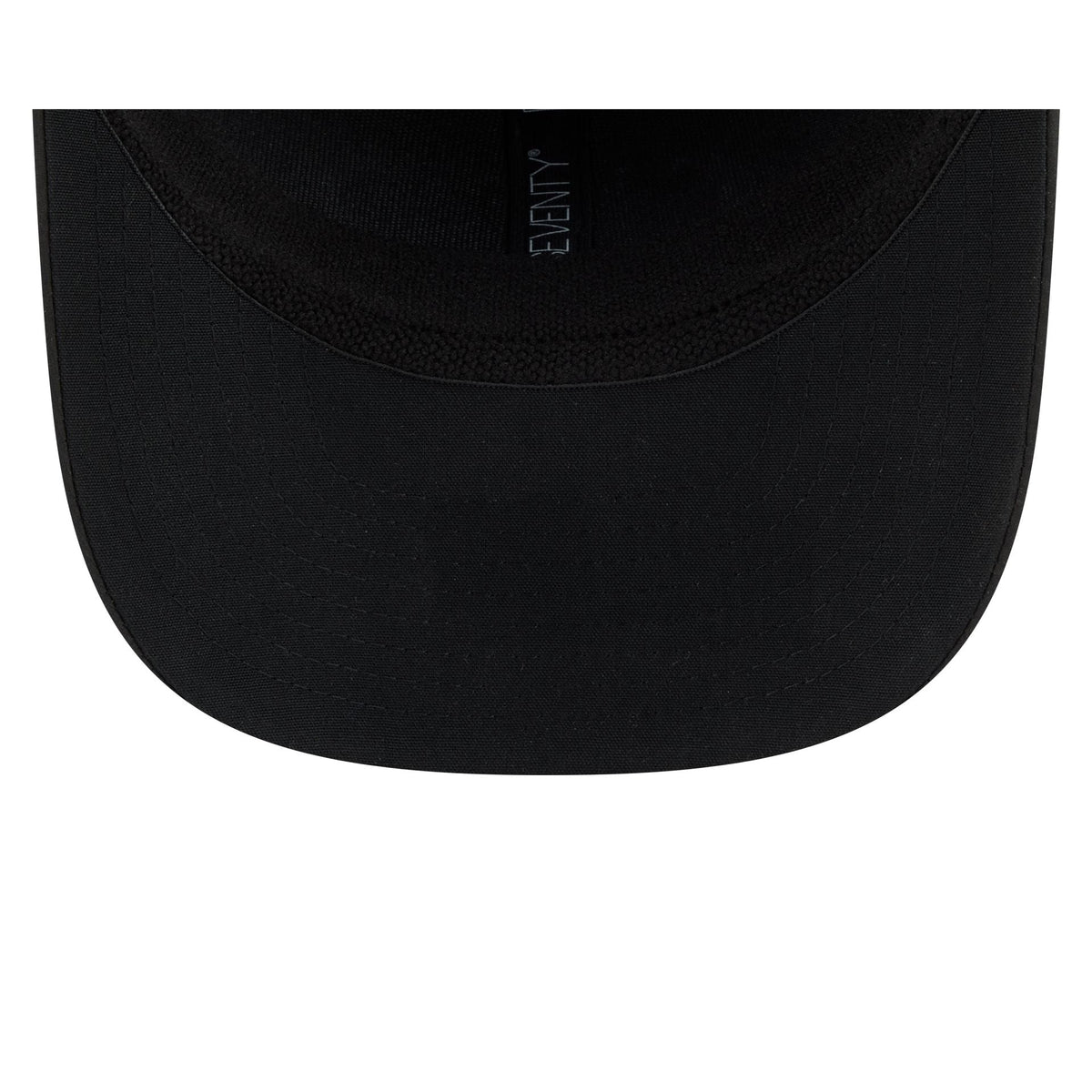 San Francisco 49ers 2026 Salute to Service 9SEVENTY Stretch-Snap Hat
