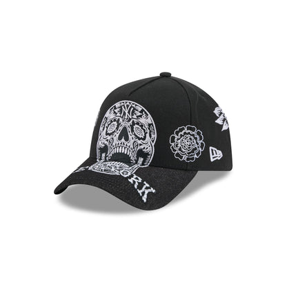 New York Yankees Day of the Dead Skull 9FORTY A-Frame Snapback Hat