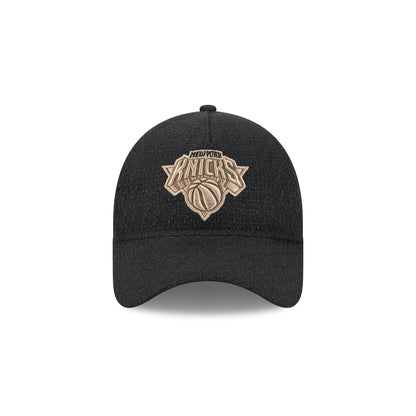 New York Knicks Camo Logo Boucle 9FORTY A-Frame Unstructured Snapback Hat