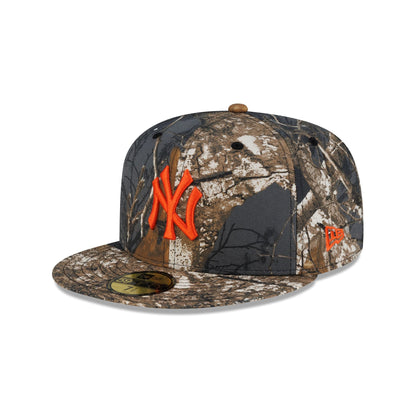 New York Yankees Realtree Camo Pop 59FIFTY Fitted Hat